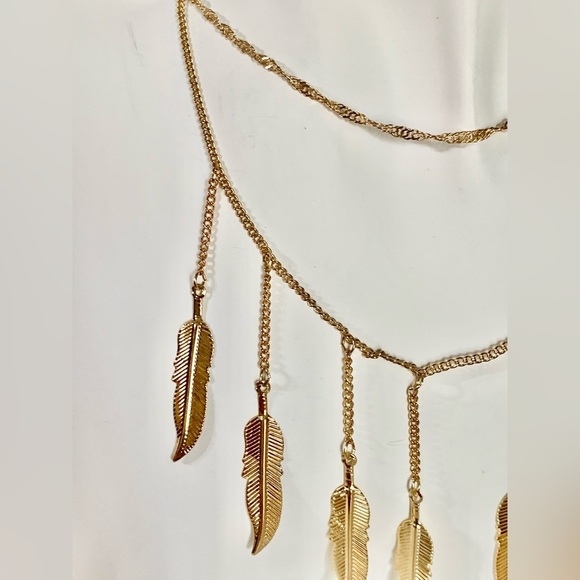 Beautiful 3tier feather gold necklace - Picture 3 of 5